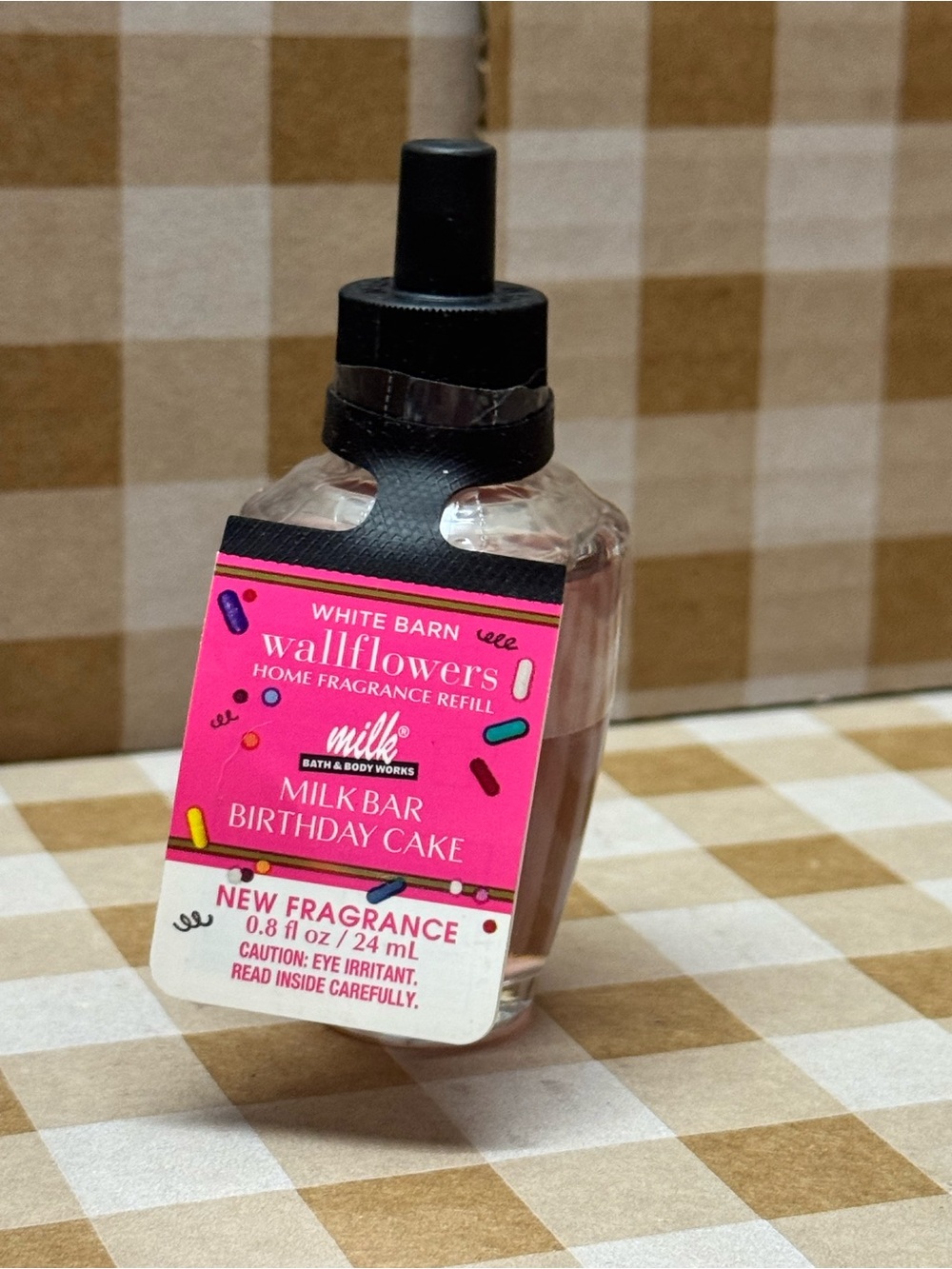 NWT B&BW x MILK BAR BIRTHDAY CAKE SEALED WALLFLOWER REFILL , LIMITED EDITION